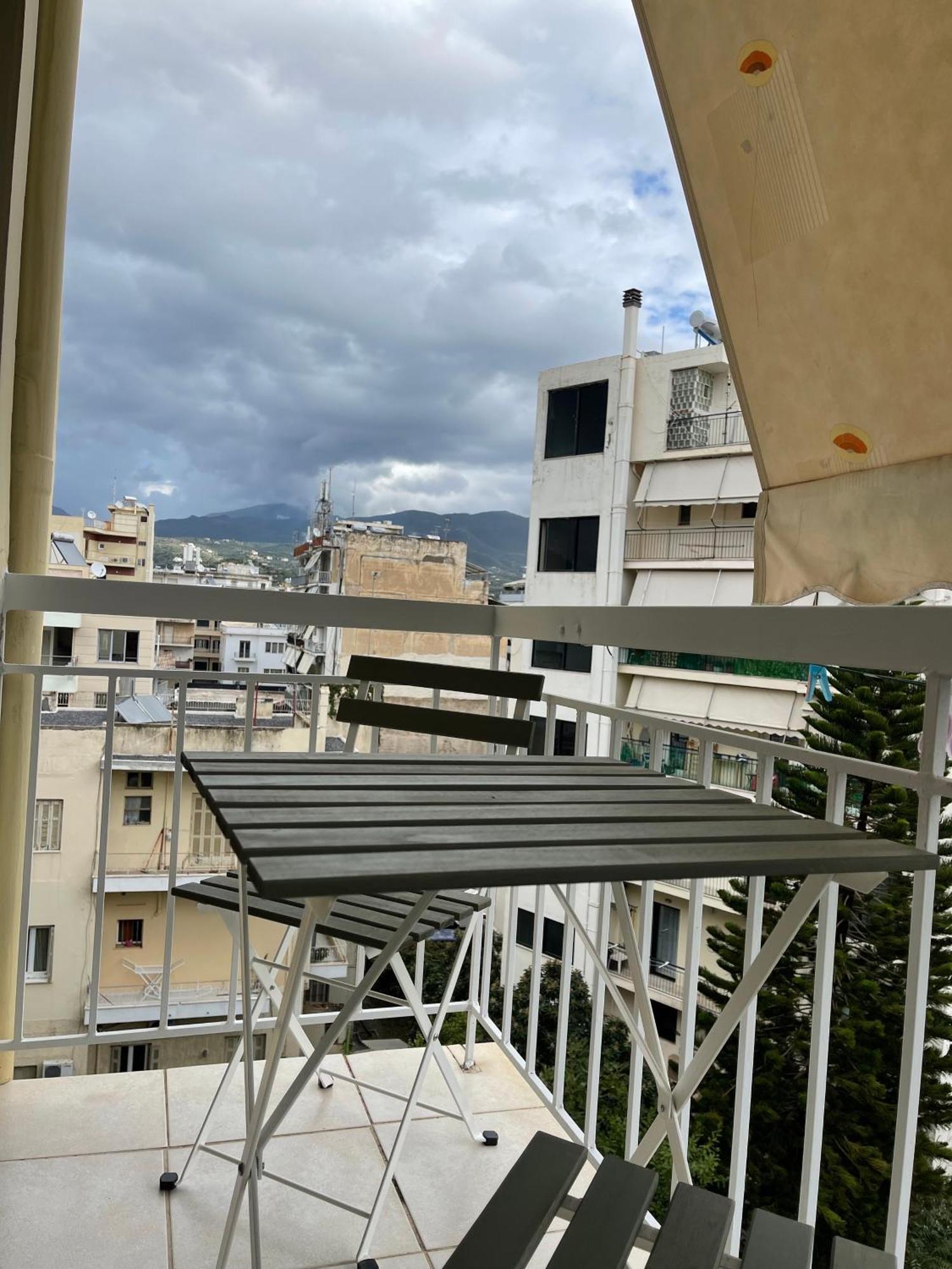 カラマタElegant Downtown Retreatアパートメント エクステリア 写真